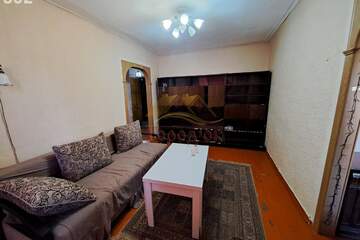 2-к квартира, 40 м², 2/4 эт.